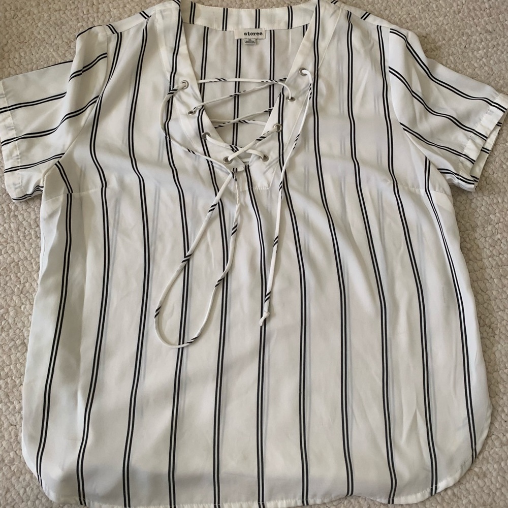 Nordstrom stripe lace up short sleeve